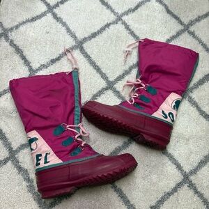 Vintage Sorel Women’s 7 Neon Vibrant Pink Winter Boots 90s Retro Made in Canada